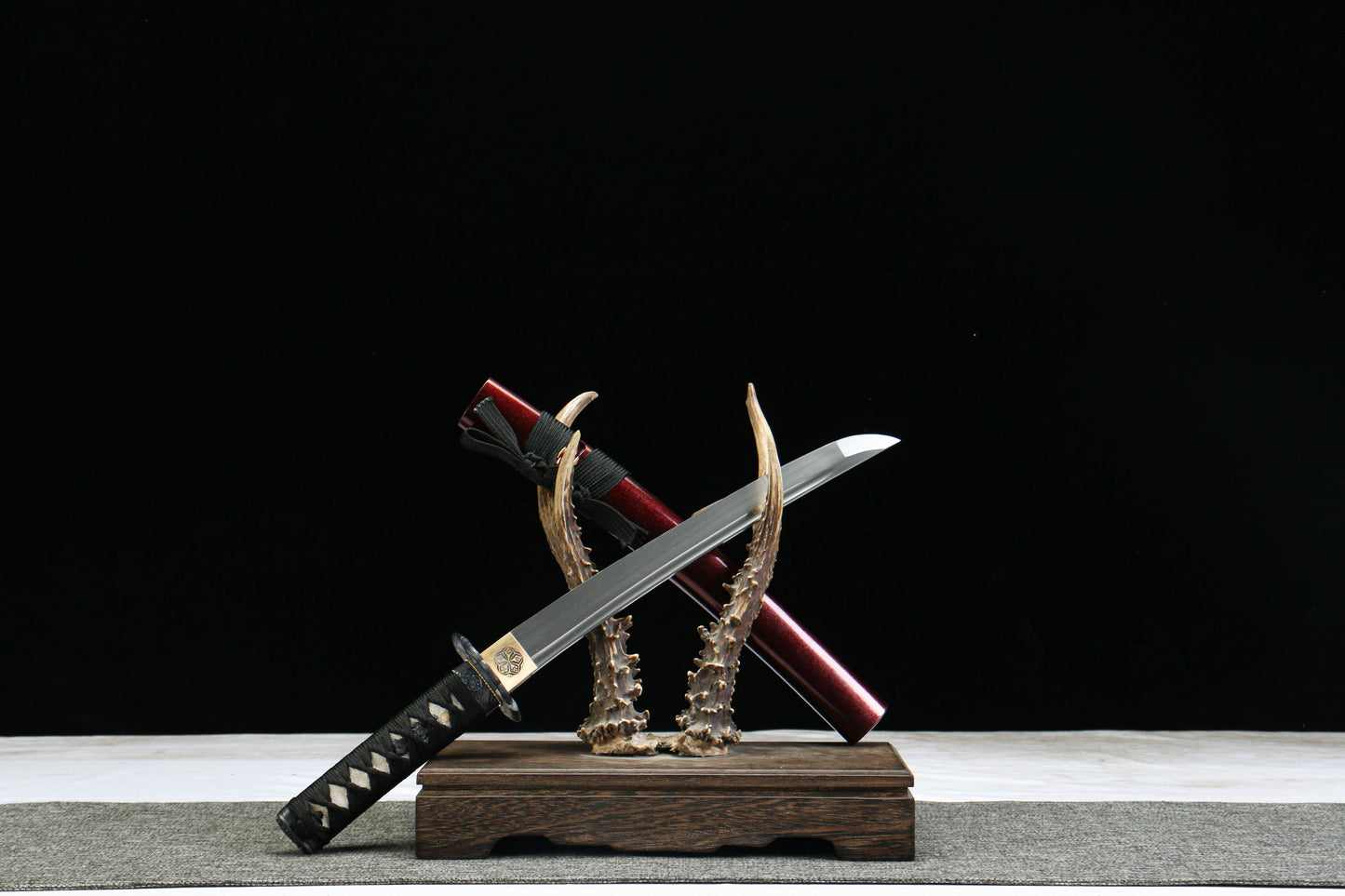 Lightweight ninja sword