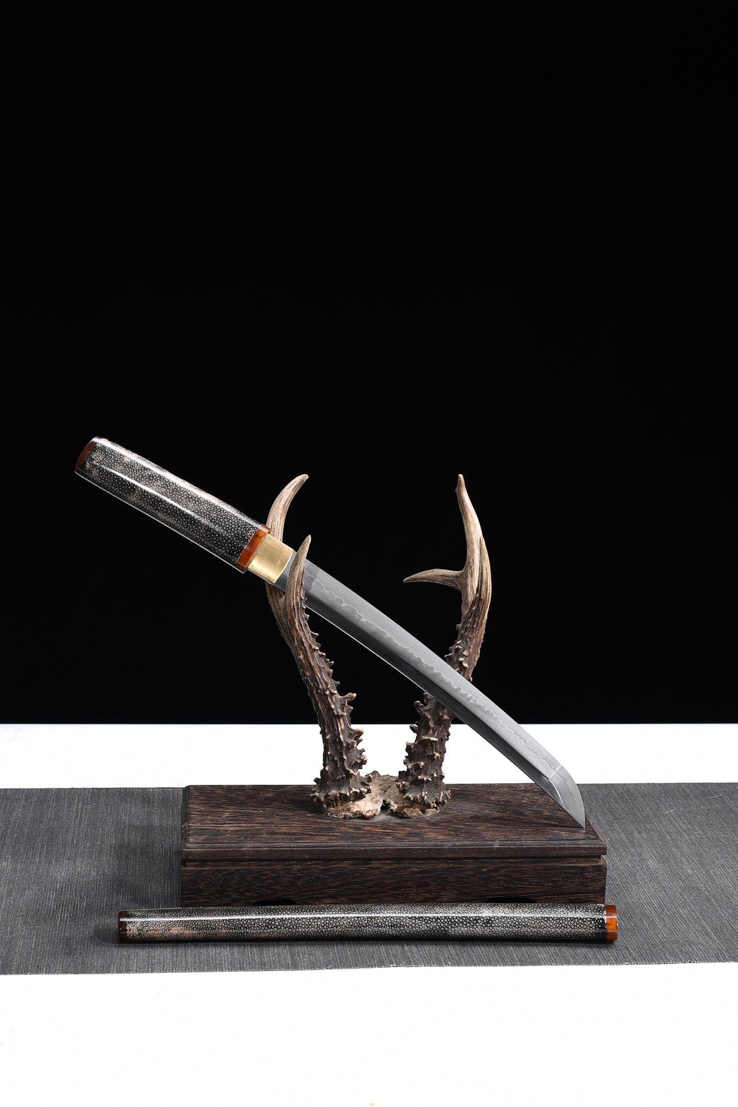 Artisan crafted ninja short sword