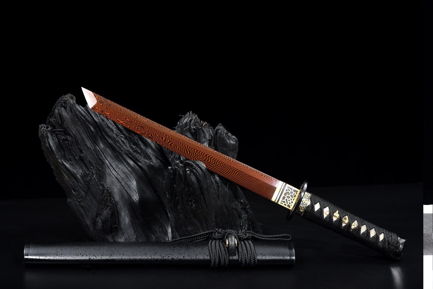 Patterned Steel Red Tanto Tang Hengdao