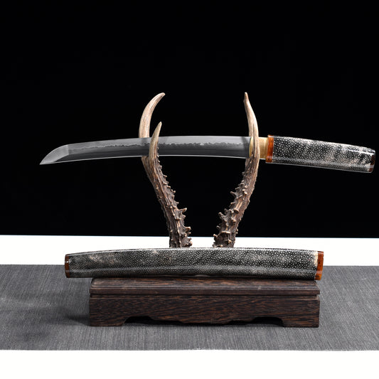 Artisan crafted ninja short sword